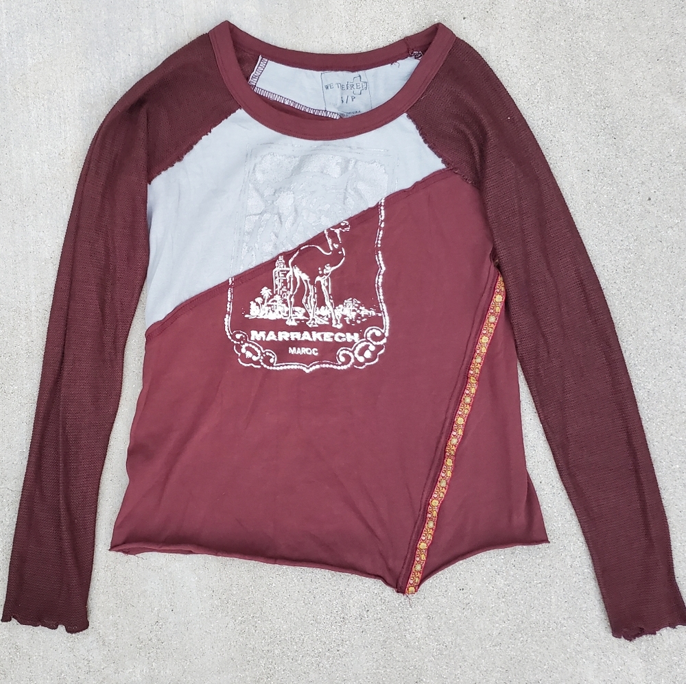 Rare Free People Marrakech Graphic Henley SM EUC Patchwork Tiger Exposed Seams